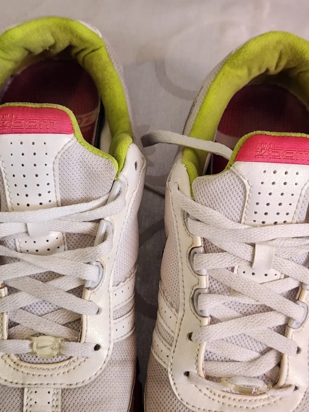 Nike Womens Running Shoes Size 7 White Breathable Mesh Athletic Sneakers lace up - Picture 10 of 11